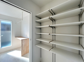 �i���n���ώʐ^�j
���ʎ��ƕ����ꂽ�E�ߎ��́A�v���C�o�V�[�����Ȃ���g���₷���݌v�B���I�̎��[������A�^�I���⒅�ւ����X�b�L���Еt���܂��B