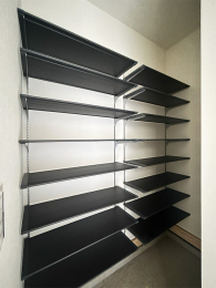 ���n���ώʐ^
���y�ԕ���������
�V���[�Y�N���[�N�́A�o������Ƃ����A����X���[�Y�ȓ������m�ۂ��A�������ڂ̃X�g���X���y���B��炵�₷�����x����֗��Ȏ��[��Ԃł��B